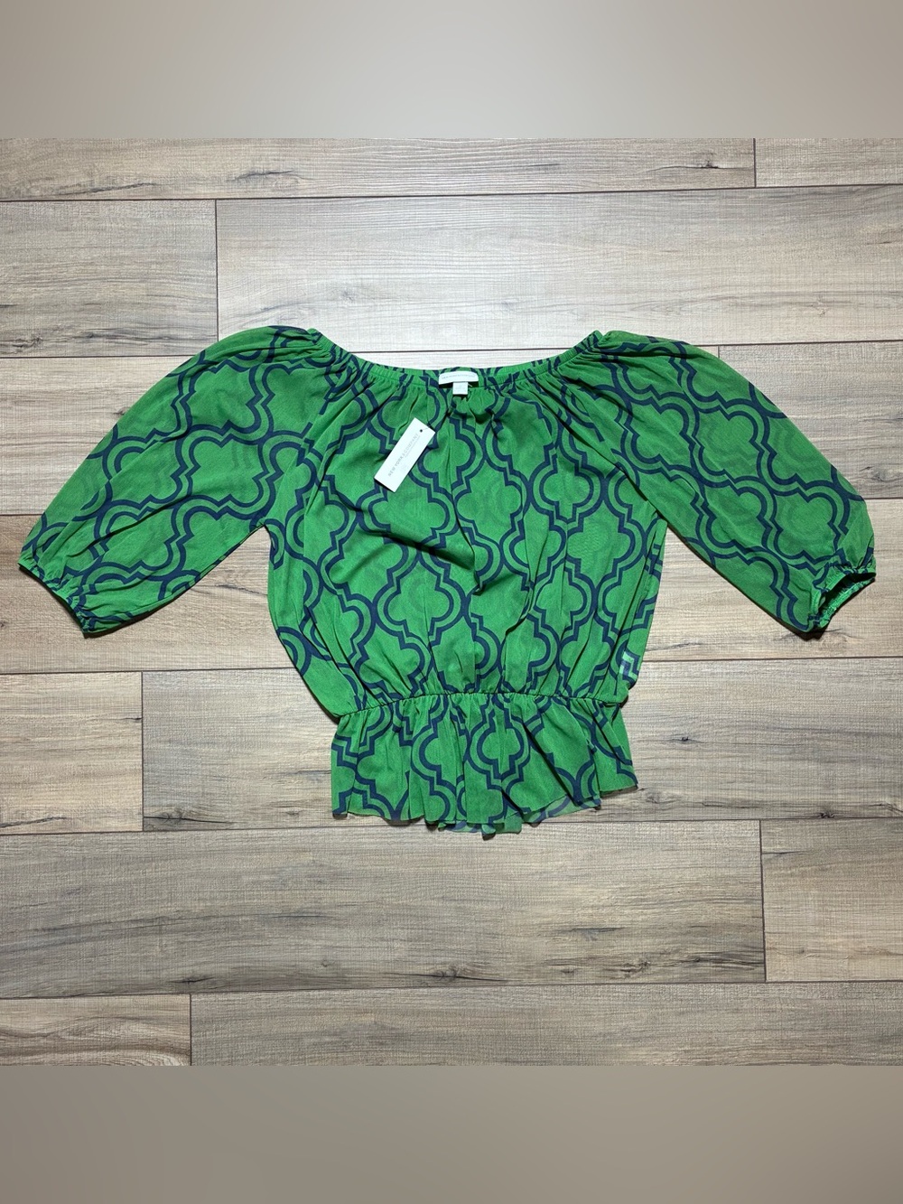 New York Company Women’s 3/4 Sleeve Cinched Blouse Size M Green Navy Blue
